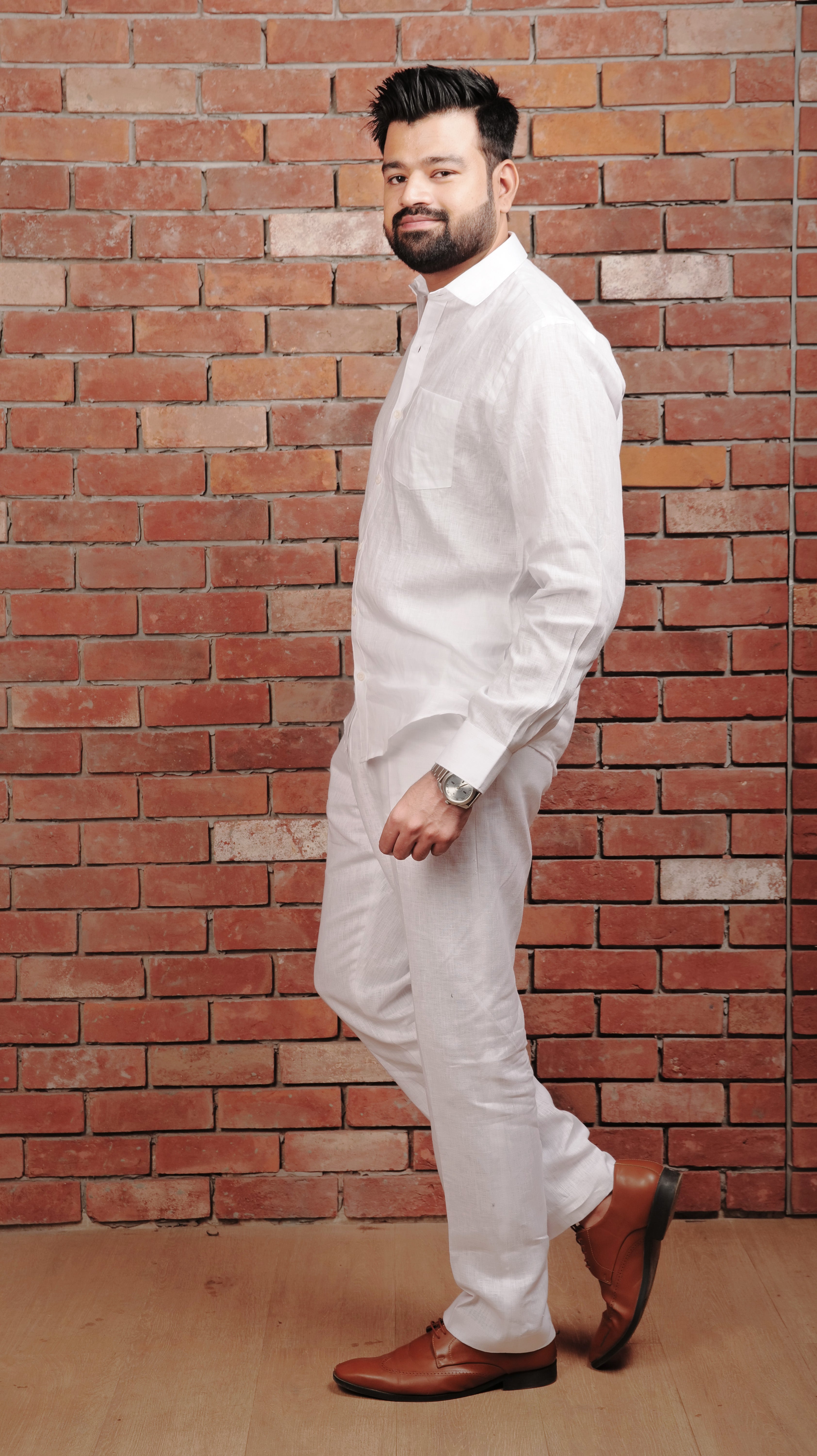 WHITE 60 LEA LINEN SHIRT